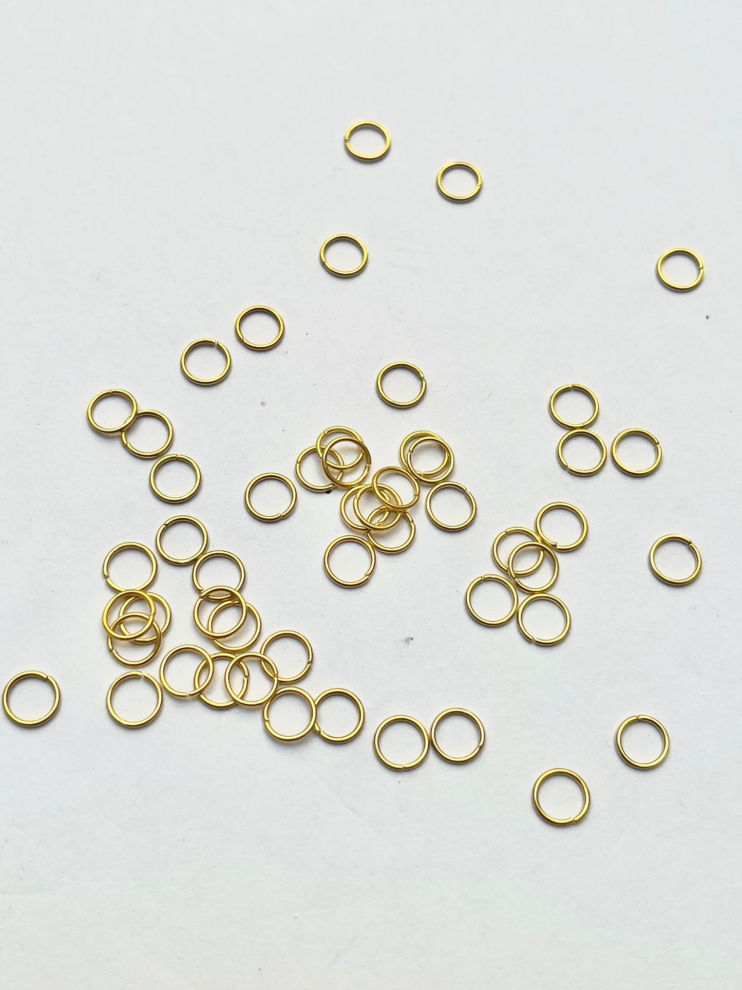 Golden jumprings