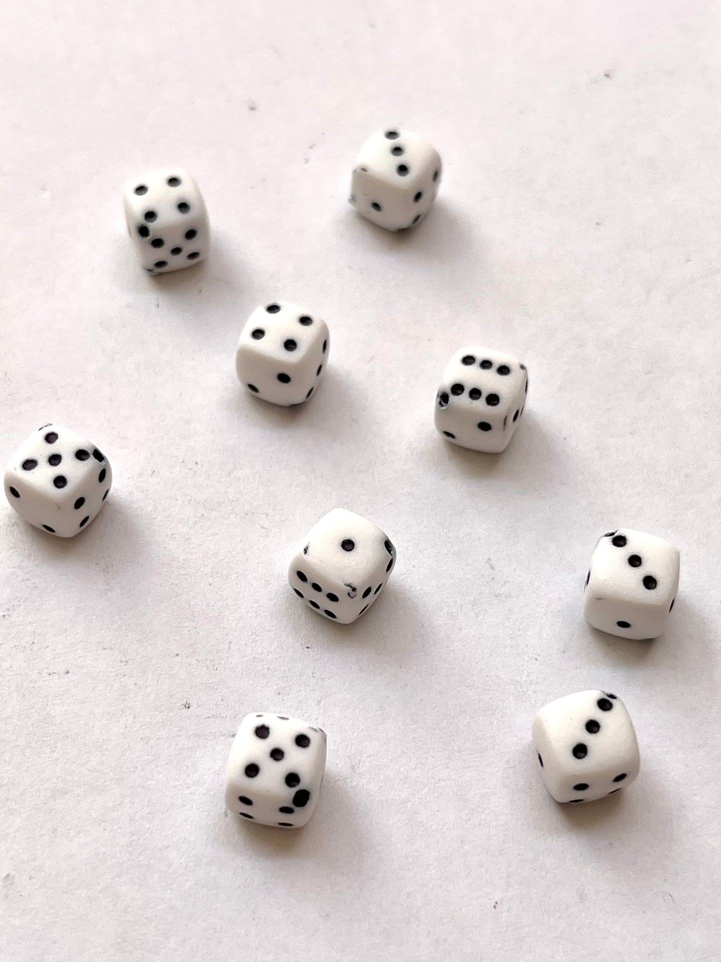 Dice beads