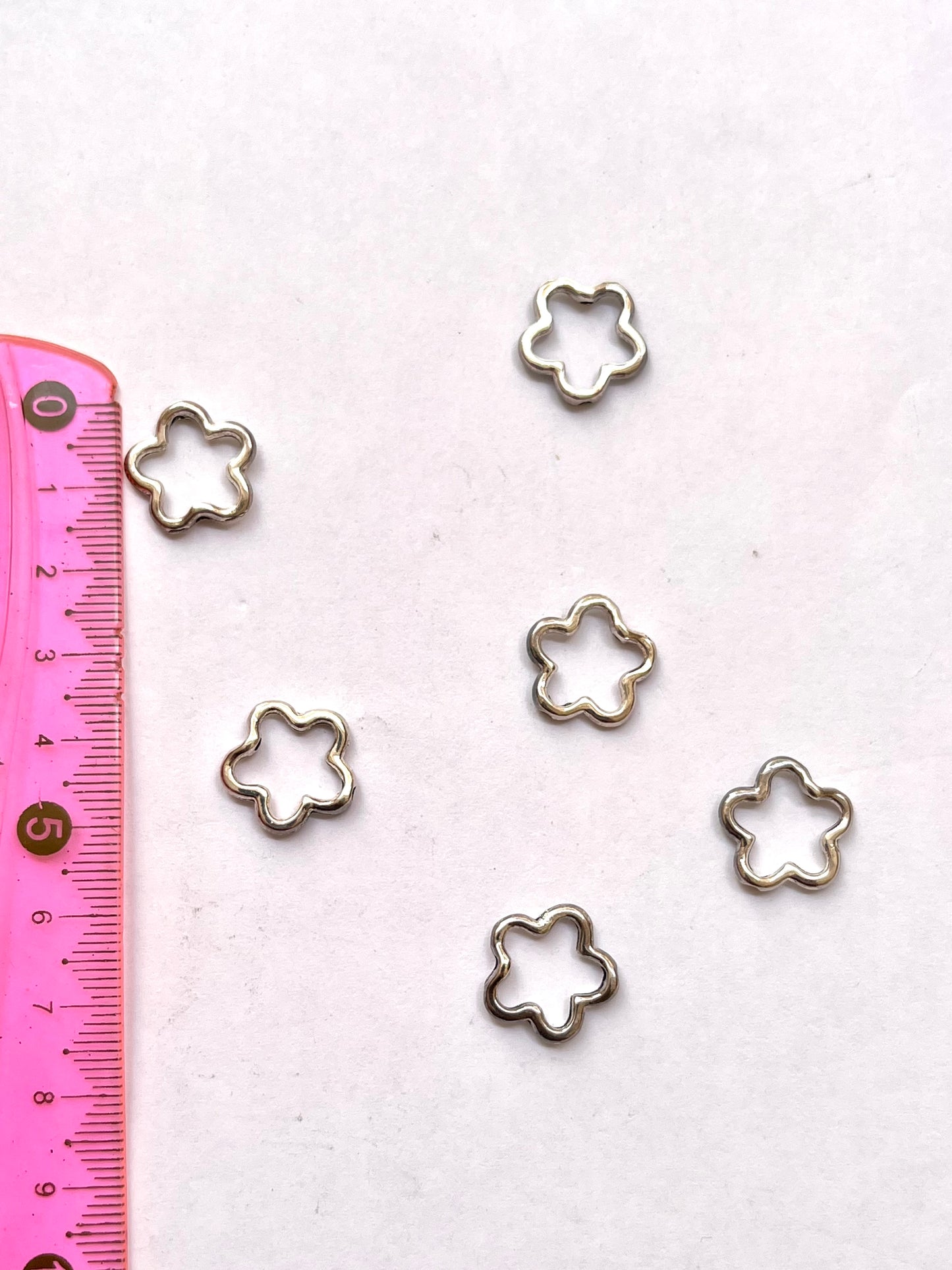 Flower bead