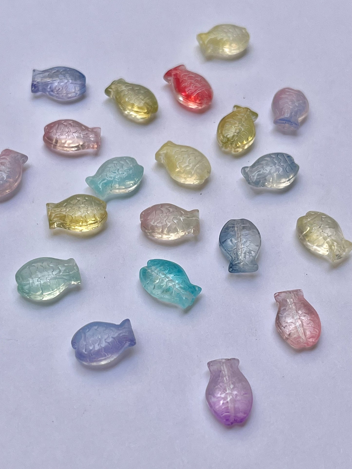 Glass fish beads