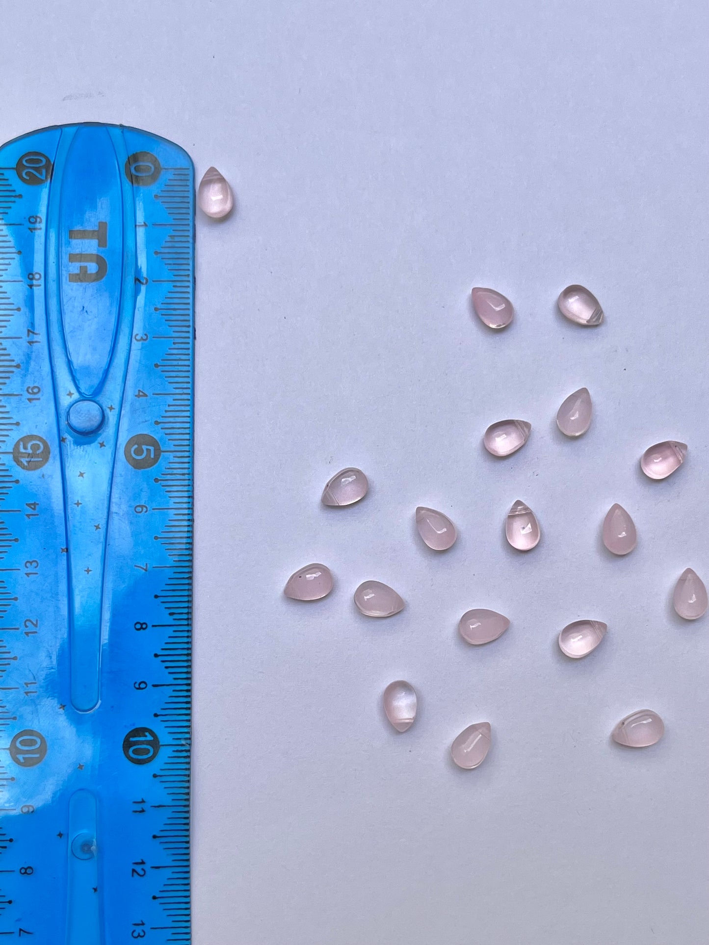 Glass drop beads