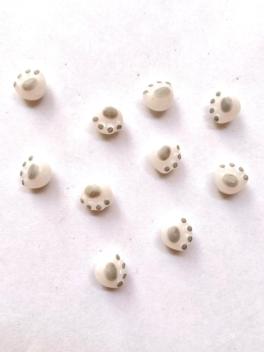Paw beads