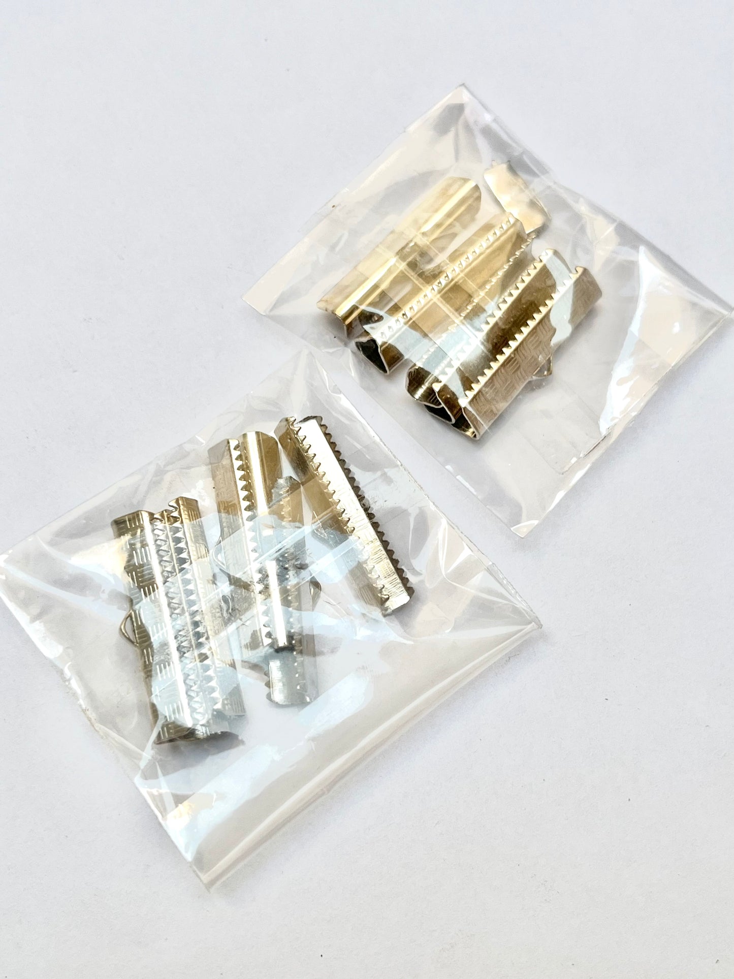 Silver alligator clasps