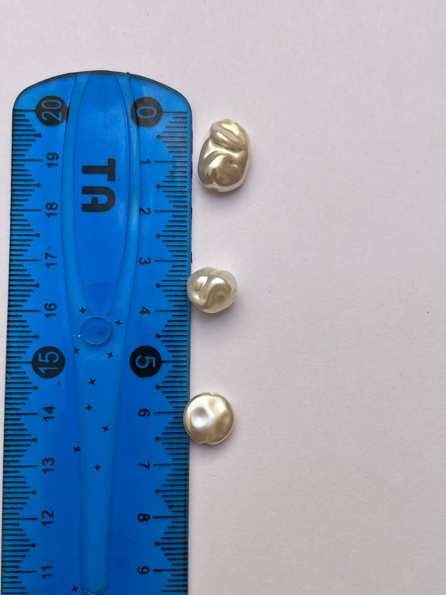 Imitation pearl beads